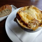 メゾン・ド・ラ・ブルゴーニュ - オニオングラタンスープ＋パン