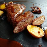 メゾン・ド・ラ・ブルゴーニュ - 牛ハラミ ブルーチーズソース④（ランチコースのメイン）