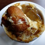 メゾン・ド・ラ・ブルゴーニュ - 今週の前菜：オニオングラタンスープ①（ランチコースの前菜）