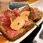 おおさか料理 淺井 東迎 - 与那国島どなん牛のイチボガーリック♪