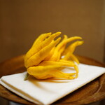 本湖月 - 仏手柑