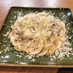 Okonomiyaki Monja Teppanyaki Satton - マッシュルームスライス（トリュフソルト&パルミジャーノレッジャーノ）