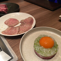 焼肉うしごろ 新宿三丁目店 - 