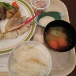 川崎日航ホテル カフェレストラン「ナトゥーラ」 - ご飯、味噌汁他