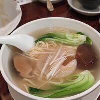 廣東飯店 - フカヒレそば 廣東飯店 - フカヒレそば