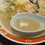 Nagasakichammen - 長崎ちゃんめんは、長崎ちゃんぽんを思わせる豚骨ベースのスープの旨味が炸裂してウマー！