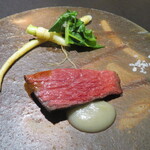 十皿 - 神戸ビーフ内平肉のロースト