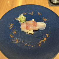 エ・オ ベルナール・ロワゾー・スィニャテュール - 