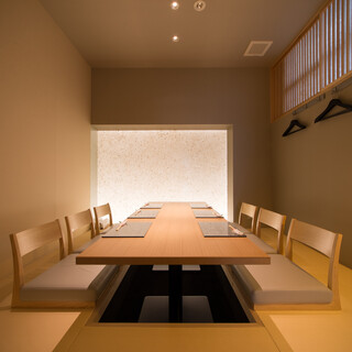 【전석 개인실】 소중한 날에 꼭 방문하고 싶은 세련된 일본식 공간