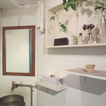 アオイクカフェ - 手を洗う場所もステキ