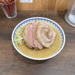 雪ぐに - 味噌 ¥850 チャーシュー全部乗せ ¥400 