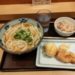 宮武讃岐うどん - かけ大＋鶏めし＋たまご天＋かしわ天=¥1,010