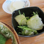 Nodo Kafe - グレープフルーツと三つ葉の和え物