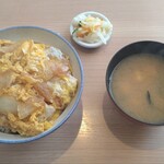 丸仙食堂 - カツ丼。このメニューが一番高くて780円