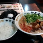 地鶏×地酒居酒屋 やぶ家 - 超濃厚鶏こつ麺と卵かけごはんミニ