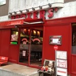 ブラザーズ - 外からの見た目は以前と変わらない？