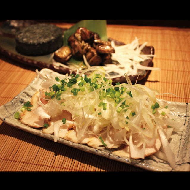 写真 薩摩 三代目 黒地鶏 バガボンドジュニア バガボンドjr 甲府 鳥料理 食べログ
