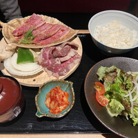 純和牛焼肉 無限亭。 - 