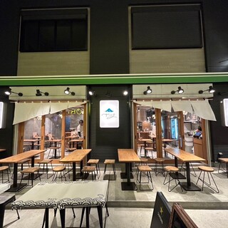 【店内電子タバコOK！】全60席の広々空間！