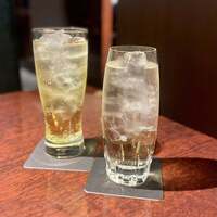 黒毛和牛焼肉 虎斑 北新地店 - 梅酒ソーダと梅ソーダ