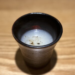 恵比寿 鮨 藤 - 毛蟹のお出汁と蕪の摺流し
