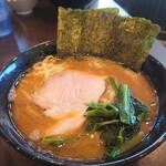 ラーメン 杉田家 - ラーメン並、お好み全て普通