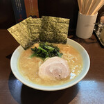 Izumiya - ラーメン  並　800円
                        