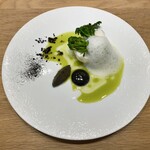ル・ミュゼ・イデア - アンコウとチーマ ディ ラーパ（菜の花）黒オリーブの燻製マヨネーズとオリーブオイル