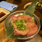 Yakiniku Sakaba Tomo Sankaku - 