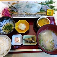 対馬のどぐろとイカ活き造り 博多 魚蔵 都ホテル店 - 