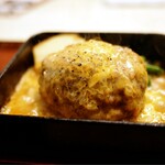 前田食堂 - 和風オニオンソース、チーズトッピング