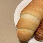 スワンカフェ＆ベーカリー - 塩パン、クロワッサン、くるみパン