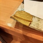 秋田 てんぷら みかわ - 酒のアテに｢いぶりがっこ｣