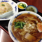 Kokutai - Ａセット（８９０円）半チャーハン・ラーメン・お新香付き