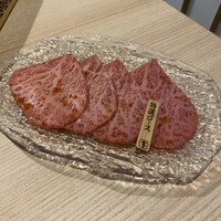 個室 炭火焼肉 本川越 尊 - 