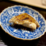 道人 - ⑧徳島ののどぐろの出汁醤油焼き
      ～ご主人の料理で頂いたことがない初めての料理。というかご主人は味が濃いので”のどぐろ”はあまり使わない。だが、出汁醤油とのどぐろの脂が絶妙に溶融して旨味が弾けている。