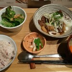 クラフトビアマーケット - 温玉牛スジ定食