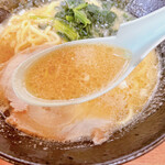 横浜家系ラーメン 憲兵家 - とんこつ醤油