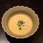 味あら井 - 2023.2 隠岐産松葉蟹と豊後水道産4.8kgサイズ天然トラフグの茶碗蒸し 木の芽餡掛け