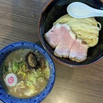 Menya Tabifuusha - 濃厚野菜つけ麺