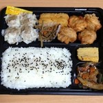 オーケー - シュウマイ唐揚げ弁当(唐揚げ) ¥288(税込¥302.40)