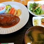 Kohi Ando Resutoran Shinano - ハンバーグ定食 付け合わせアップ！