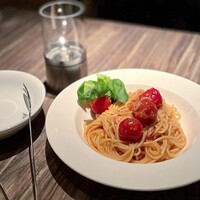 grigio la tavola - 