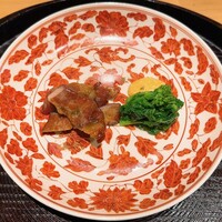日本料理 研野 - 八丁味噌に漬け込んだ焼豚と菜の花