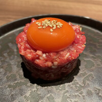 東京焼肉 黒木 - 赤ユッケ