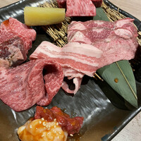 近江うし 焼肉 にくTATSU 青山本店 - 