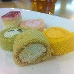 紀伊見荘 - ロールケーキは小さくて色々食べられた（＾＿＾）☆マロンが美味しい！