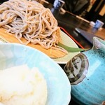 蕎麦割烹　黒帯 - パンチある辛味大根が美味しい