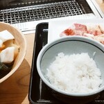 幸せの焼肉食べ放題 かみむら牧場 - 