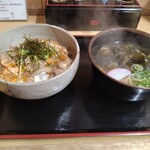 食堂よこやま - 他人丼大、昆布そば